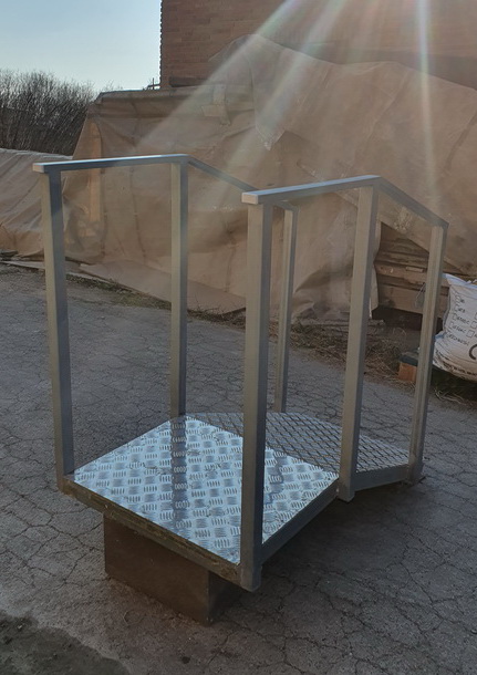 rampa plataforma pasarela metal 110x140x72 1u.